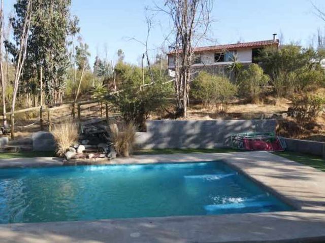 HERMOSA PARCELA CON QUINCHO Y PISCINA INCLUIDA