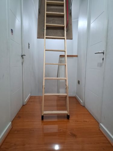 Se vende casa con patio y con local comercial en sector San Carlos Puente Alto