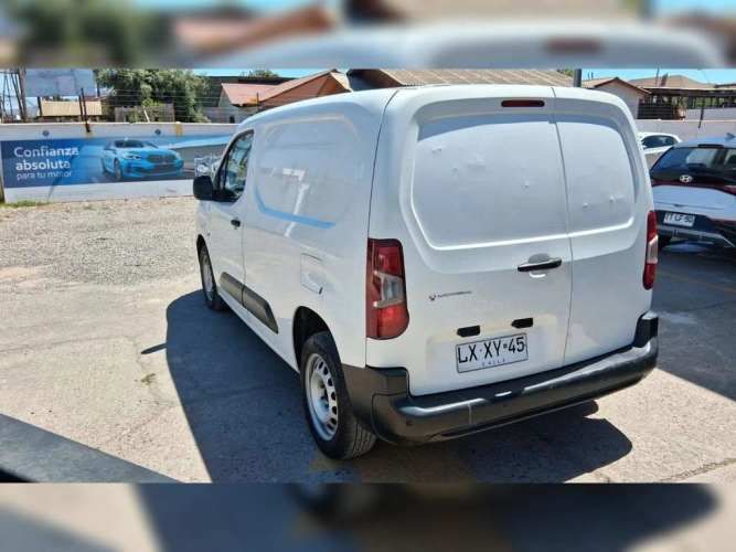 PEUGEOT PARTNER 2021