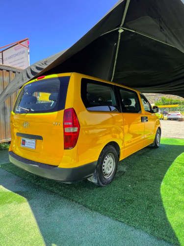 Hyundai H1 GL CRDI 2.5 (2012)