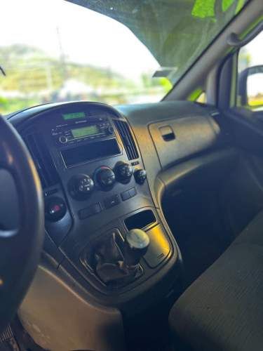 Hyundai H1 GL CRDI 2.5 (2012)