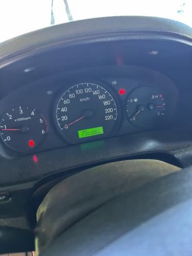 Hyundai H1 GL CRDI 2.5 (2012)