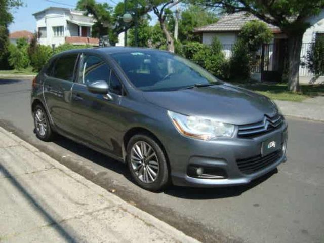 CITROEN C4 AÑO 2012 FULL EQUIPO