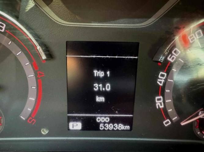 MAXUS T60 DIESEL GL 2.8 4X2 AT 2022