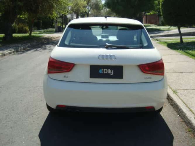 AUDI A1 AÑO 2012 FULL EQUIPO