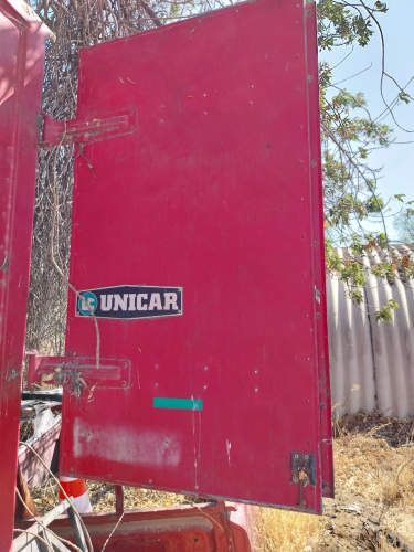 CARROCERÍA CON EQUIPO DE FRIO THERMO KING C-300