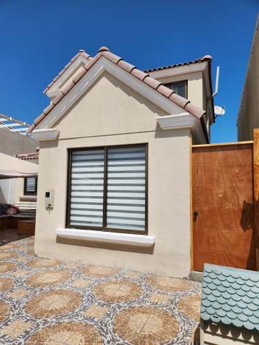 ARRIENDO CASA EN COSTA LAGUNA