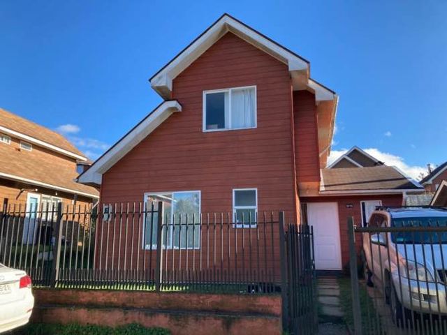 Se arrienda casa en Altos de Puerto Varas