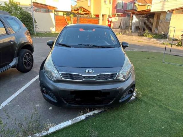 Kia rio 5 full precio conversable