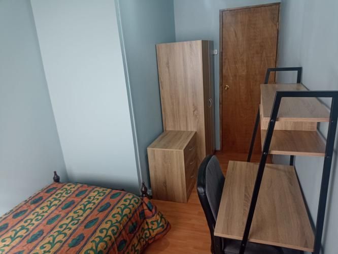 Dormitorio amoblado a pasos del centro de Concepción