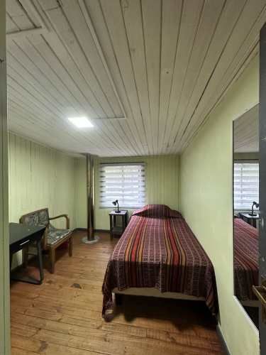 Dormitorio amoblado a pasos del centro de Concepción