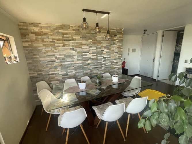 Vista Despejada Nor Oriente/Dos Estacionamientos