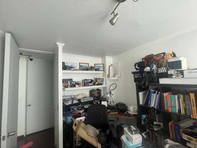 Vista Despejada Nor Oriente/Dos Estacionamientos