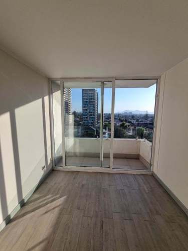 1Hab, 1Bañ, Briones Luco 0355, La Cisterna, Metro Lo Ovalle