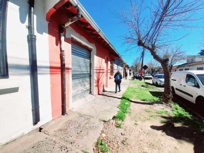 COMODO LOCAL COMERCIAL EN ARRIEDO (133543)