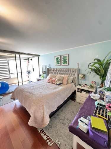 Departamento en arriendo c/ estacionamiento en Metro Manquehue - Apumanque