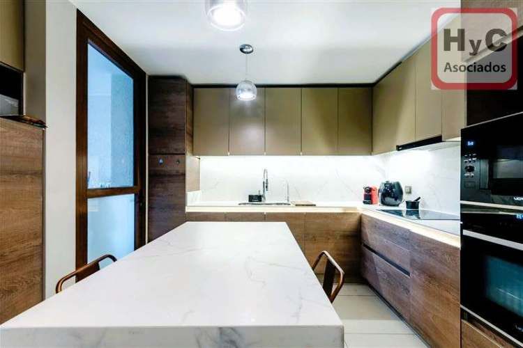 Ubicado en el piso 5