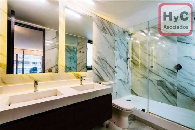 Ubicado en el piso 5