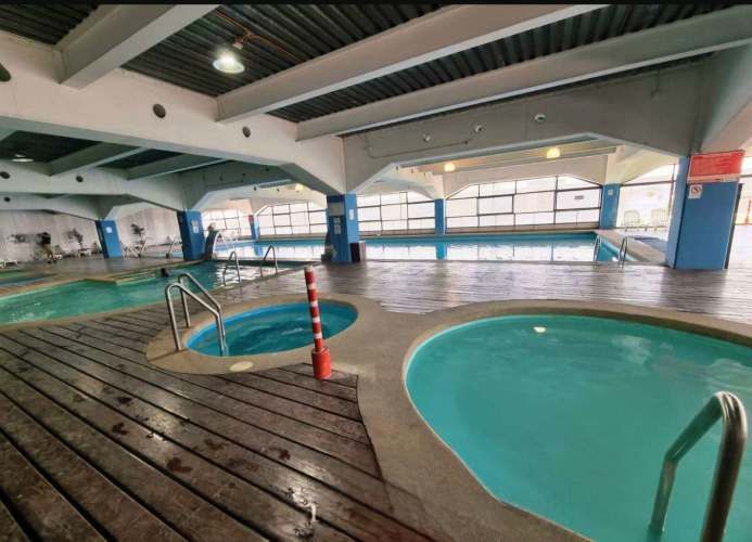 Departamento con vida de resort y gran ubicación, incluye estacionamiento y bodega