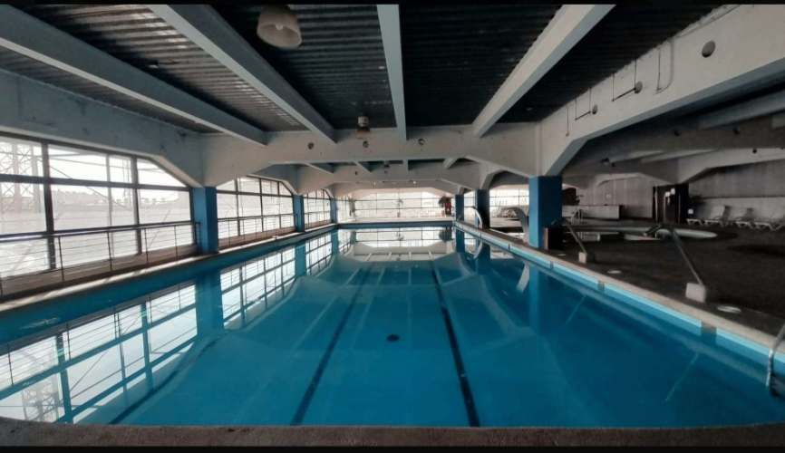 Departamento con vida de resort y gran ubicación, incluye estacionamiento y bodega