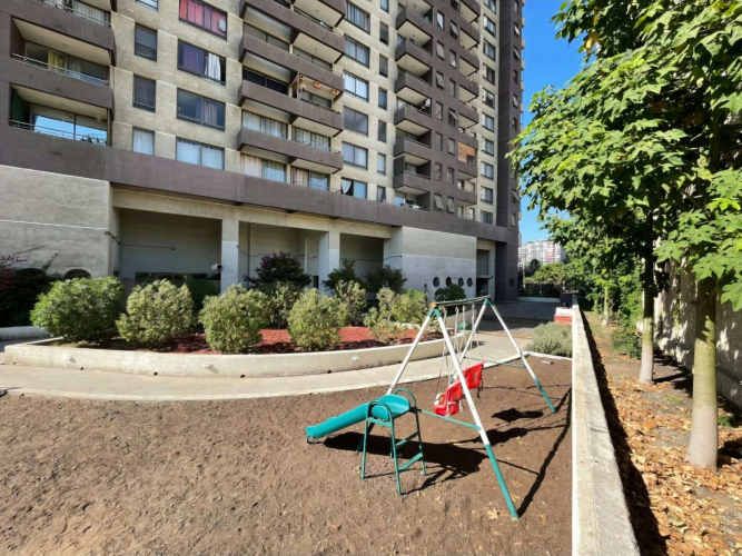 Departamento con vida de resort y gran ubicación, incluye estacionamiento y bodega