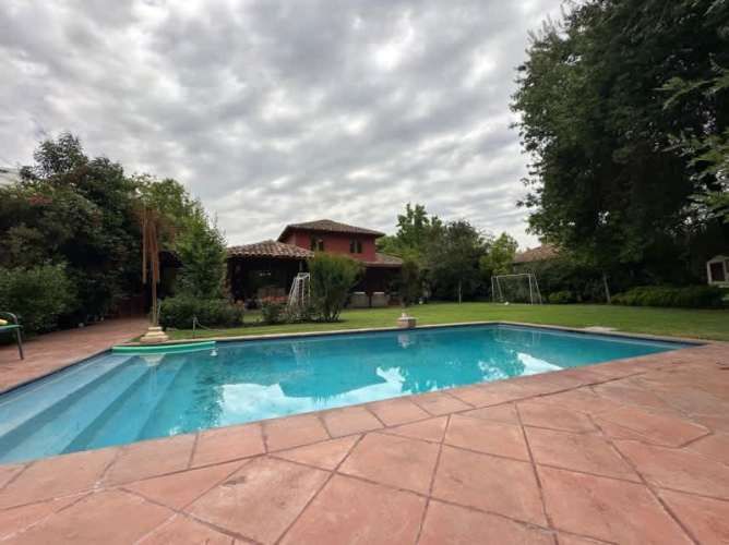 CASA EN PIEDRA ROJA, REAL OPORTUNIDAD