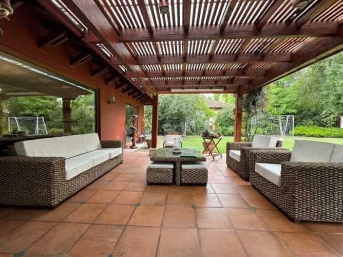 CASA EN PIEDRA ROJA, REAL OPORTUNIDAD