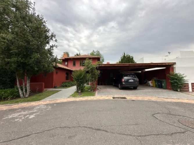 CASA EN PIEDRA ROJA, REAL OPORTUNIDAD
