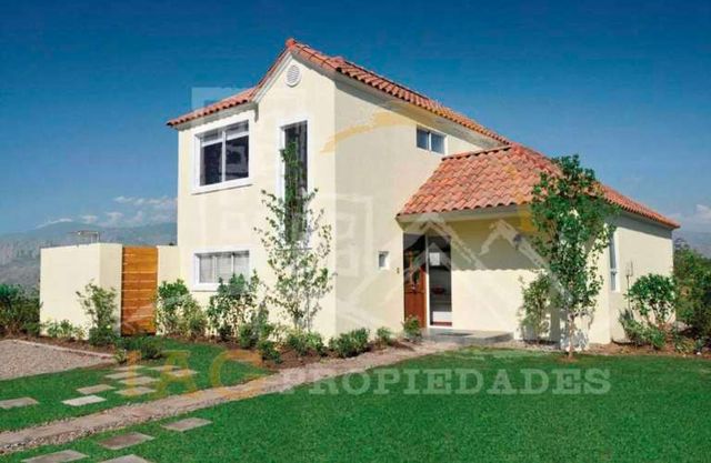 VENTA CASA PROVENZAL SANTA ELENA CHICUREO COLEGIO PUMAHUE TREWHELAS PUCALAN