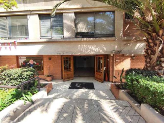 DEPARTAMENTO 2 DORMITORIOS, 2 BAÑOS Y ESTACIONAMIE