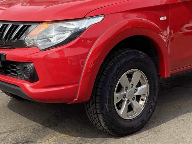 MITSUBISHI L200 2019