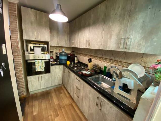 Venta de Casa Regularizada en Cerro Moreno