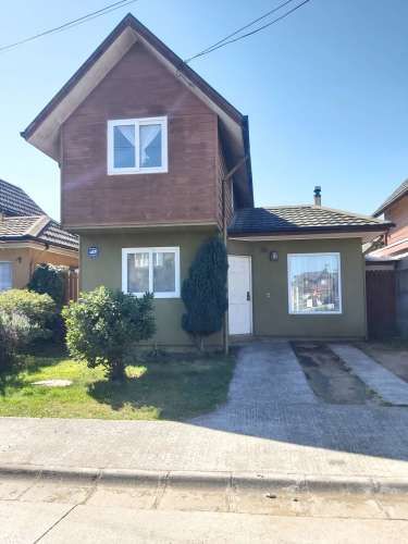 CASA EN ARRIENDO PORTAL SAN PEDRO