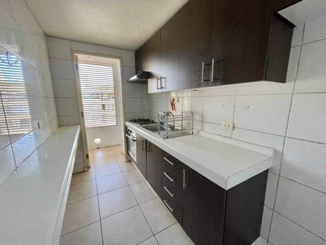 METRO TOESCA / CALLE VERGARA  (133604)