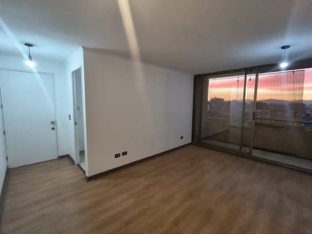 Metro Cerro Blanco / Se arrienda dpto. 3D2B+1E1B