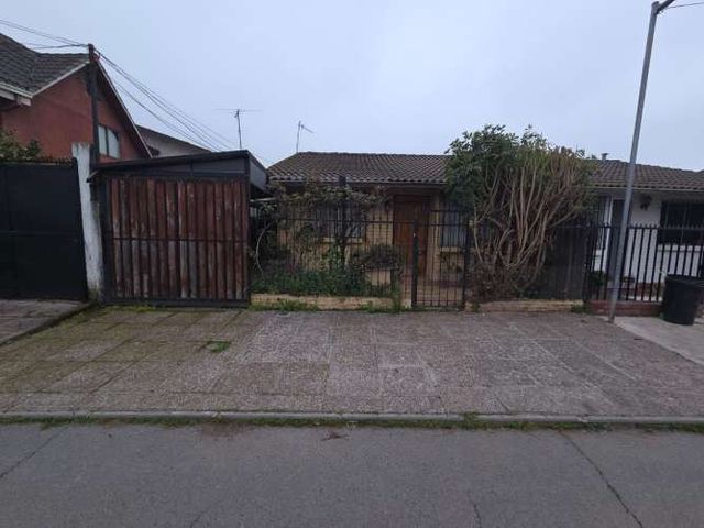Gran Casa ubicada en Ciudad Satélite, Maipu