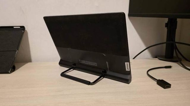 Se vende tablet lenovo yoga tab 13" excelente condiciones