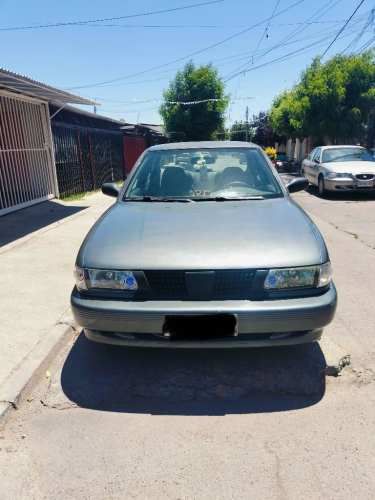 Se vende Nissan v16, excelente estado,a toda prueba y conversable.
