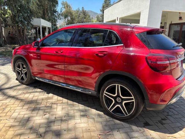 Mercedes Benz 2019 GLA 220CDI 4matic MUY ECONOMICO