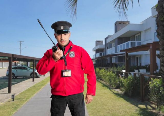 SE REQUIERE GUARDIA DE SEGURIDAD – PAUTA 4X4 – CONDOMINIO RESIDENCIAL QUILICURA