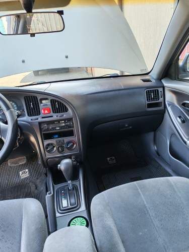 Hyundai  Elantra Automático