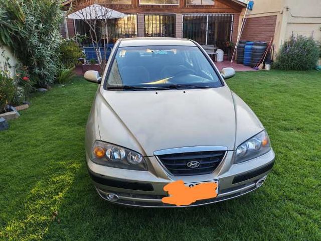 Hyundai  Elantra Automático