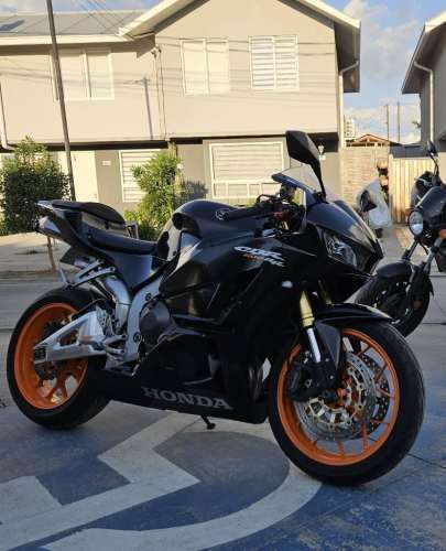 Honda cbr 600