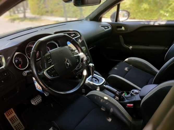 Vendo Citroën DS4 año 2014.