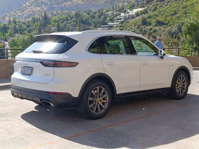 PORSCHE CAYENNE 2020
