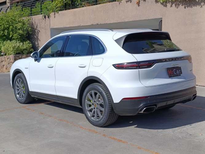 PORSCHE CAYENNE 2020