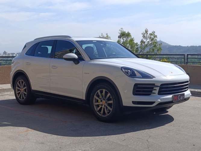 PORSCHE CAYENNE 2020