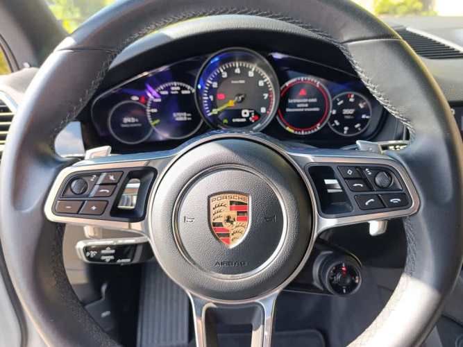 PORSCHE CAYENNE 2020