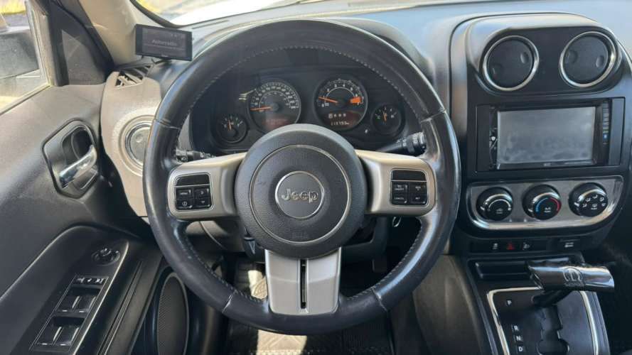 Jeep Patriot 4x4 2.4 automatico (2015)