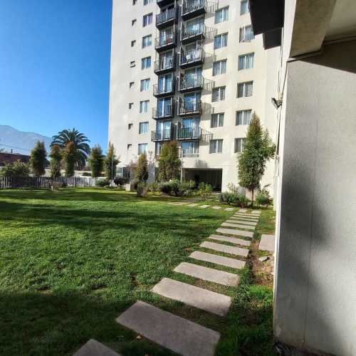 Amplio departamento 2D, 2B, 1 Esto, 1 Bga, Metro Rojas Magallanes